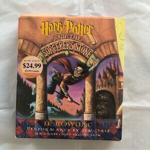 Harry‎ Potter and the Sorcerer's Stone (Book 1) Audiobook on 6 CD set